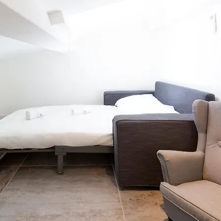 Le Safranier Emy Apartment *
